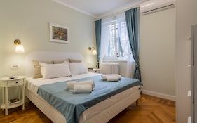 Central Stylish & Cozy One Bedroom Apartment - Adela Accommodation - Ideal For Long Stays