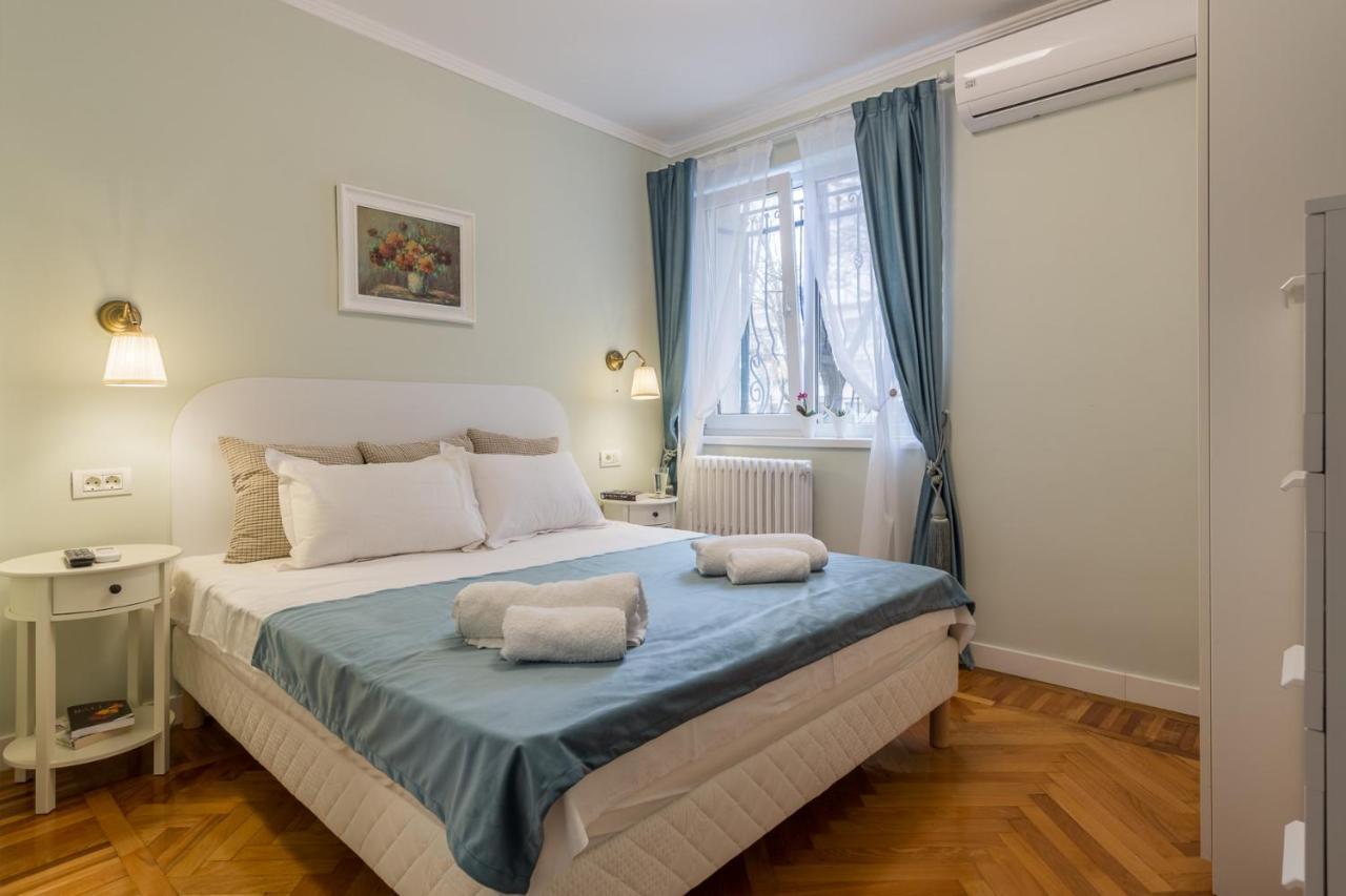 Central Stylish & Cozy One Bedroom Apartment - Adela Accommodation - Ideal For Long Stays Bucarest Exterior foto